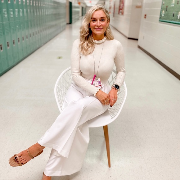 MEET THE SELLER! - Picture 3 of 8